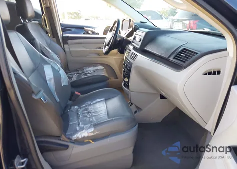 2011 Volkswagen Routan Se z USA, uszkodzony, nr VIN 2V4RW3DG5BR668194